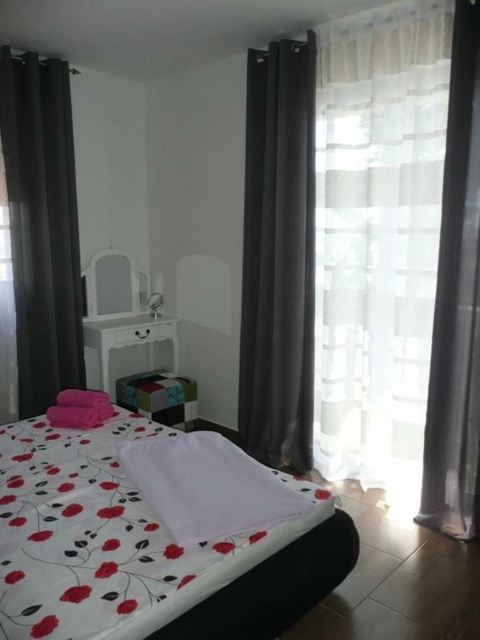 Apartments Rafaela Barbat na Rabu Esterno foto